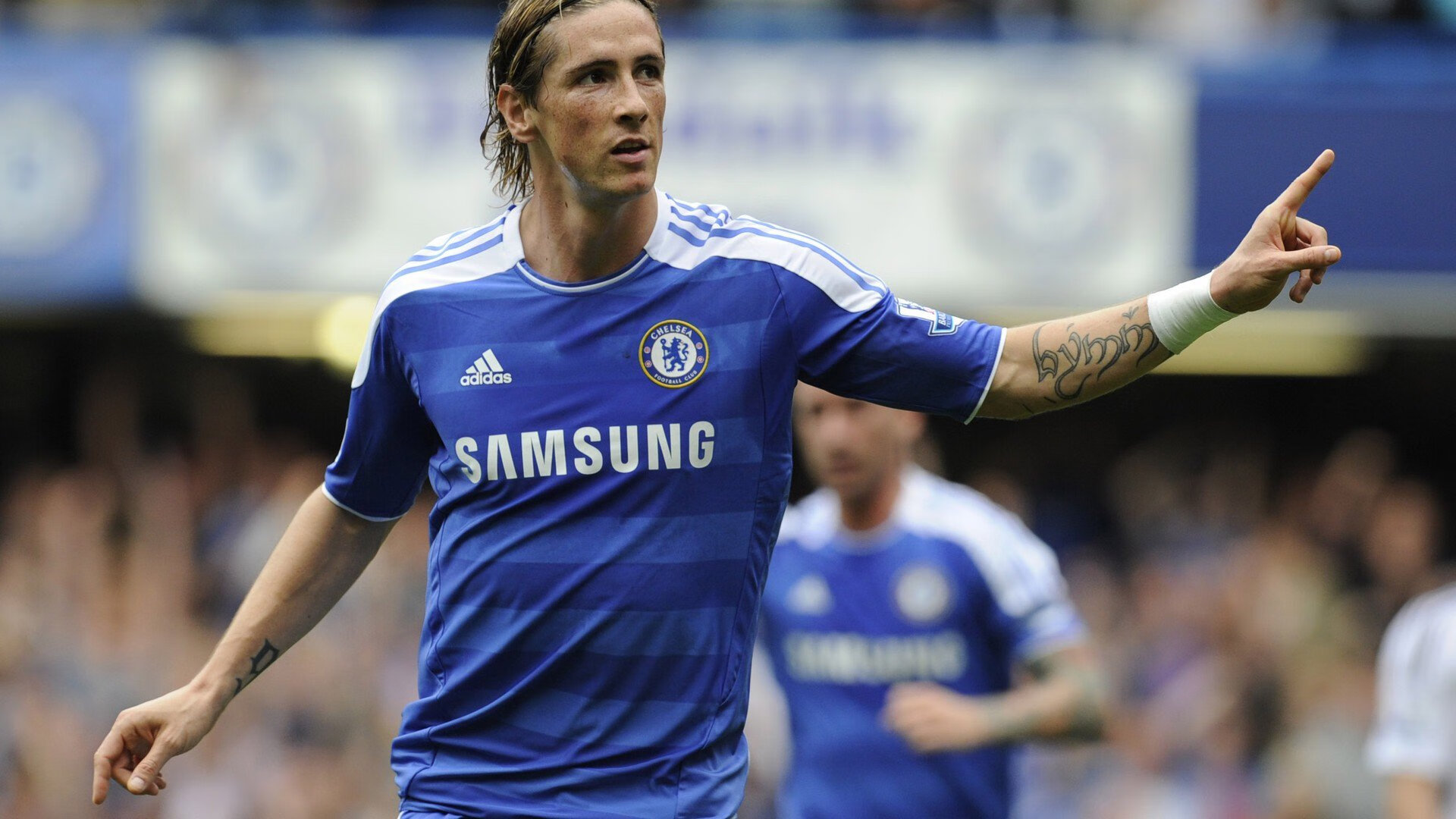 英超最后一搏：逆境搏斗，传奇由此开启，英超最后一名能拿多少转播钱