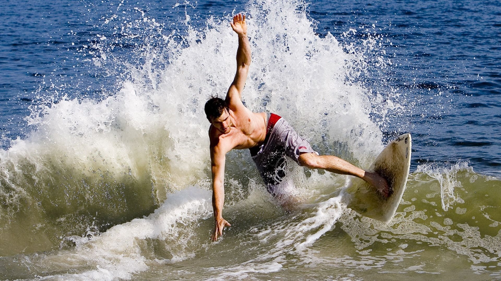 体育外交作为公共文化输出路径受到政策重视，体育的外交功能